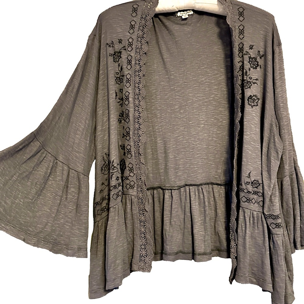 Eyeshadow Open Front Cardigan • Bell Sleeves • Grey w/ Black Floral Embroidery